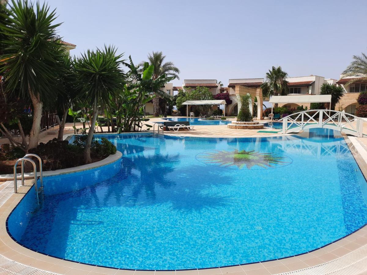 Sunrise Beach Suite B7 Gastria Luaran gambar